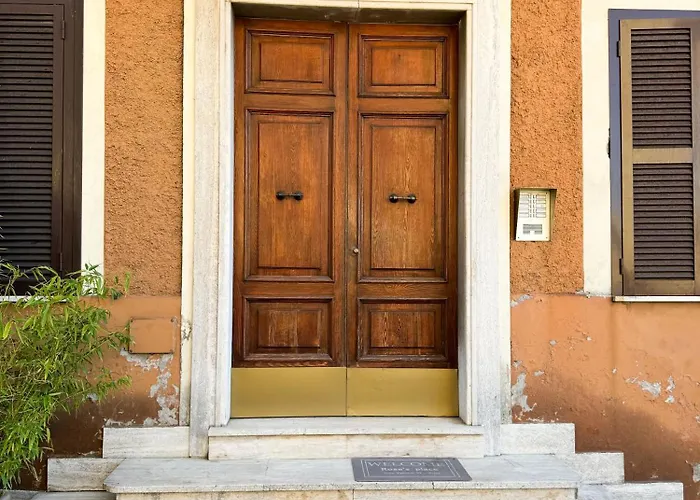New - Vatican Viola Apartment Rom